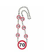 Chaine panneau de signalisation 70 ans