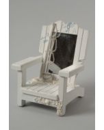 Chaise en bois avec miroir